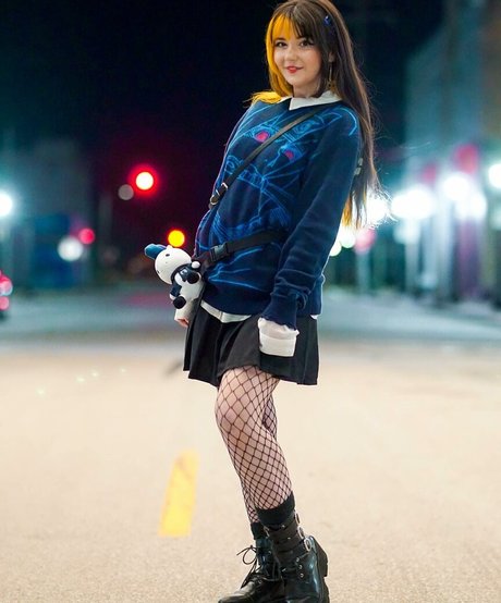 Bootyhaver pretty actress image