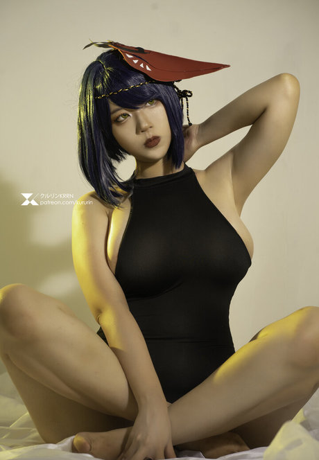 Kururin model nude picture