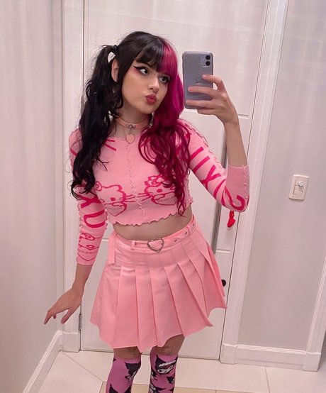 Lovecherrybella pornstar art pic