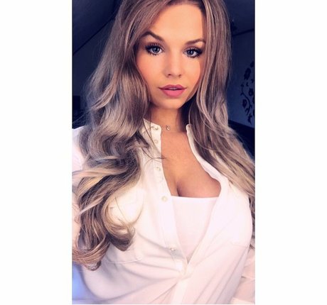 Joyce Straten nudes actress pics