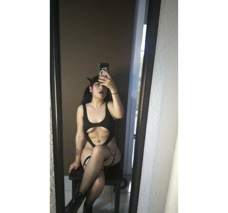 egirlgothuwu pornographic actress img