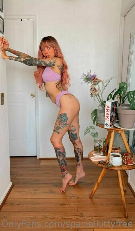 spacialkittyfree model exclusive galleries