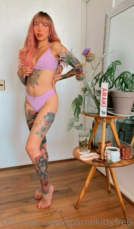 spacialkittyfree hot model images