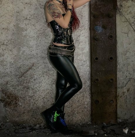 hollyhellfree pornstar sexy archive