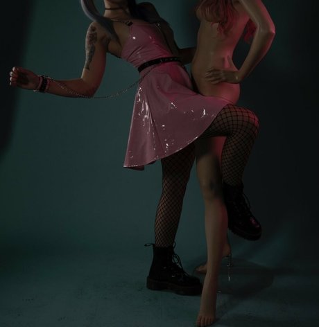 hollyhellfree model perfect images