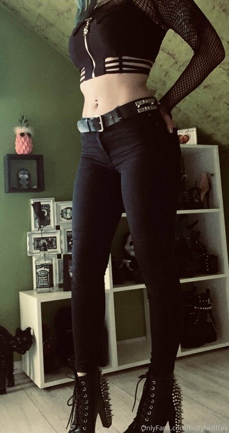 hollyhellfree pornstar top picture