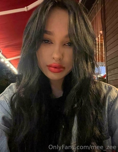 mee zee model pornographic pictures