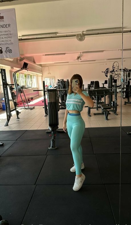 mianataliah nice model img