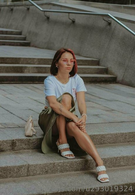 misato mylf model hot pictures