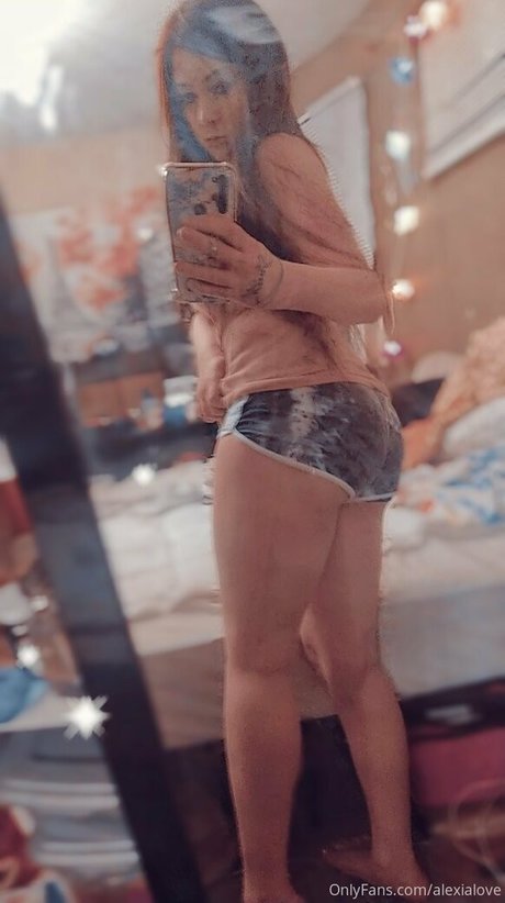 alexialove pornographic star photo