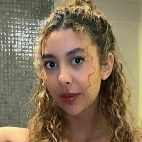 cleo clo star hot picture