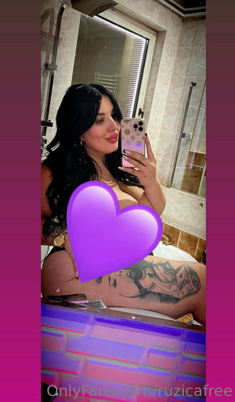 ruzicafree sexy model picture