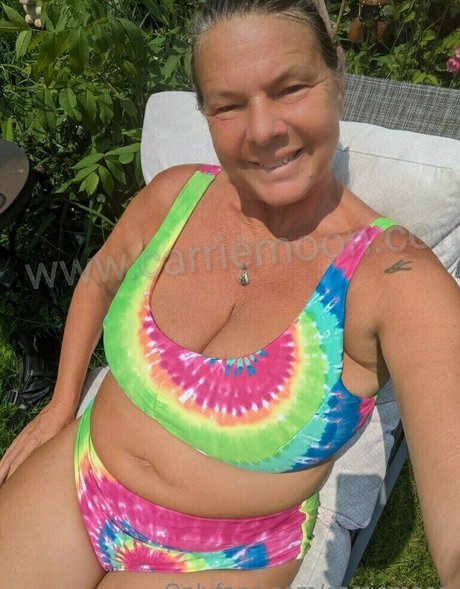 carriemoon pornstar top photo