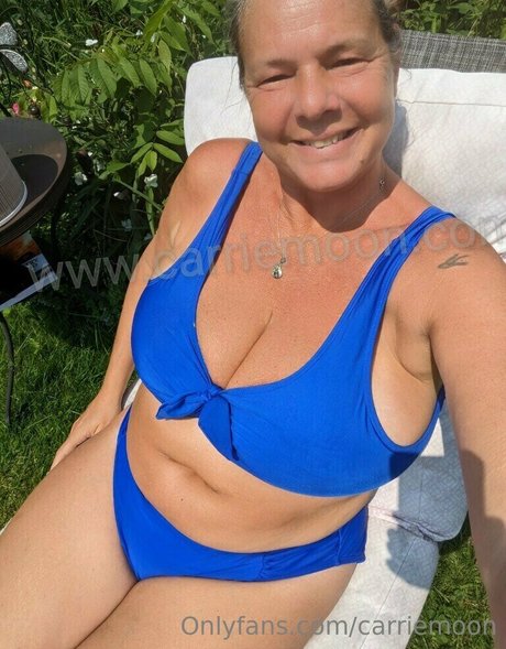 carriemoon hot pornstar photos