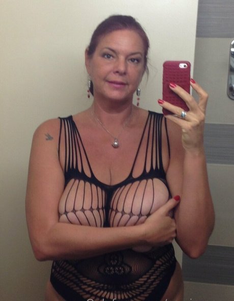 carriemoon exclusive star img