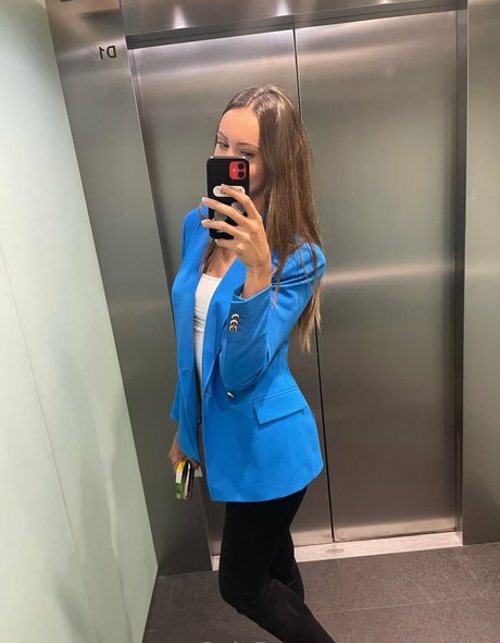 goldhailey hd pornstar img