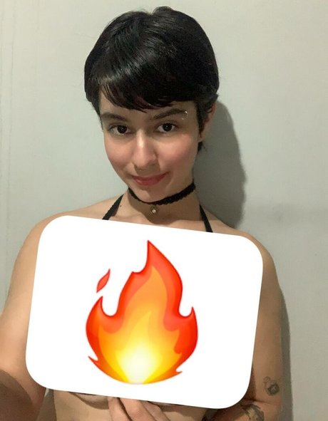 Gi ovanag star hot photos