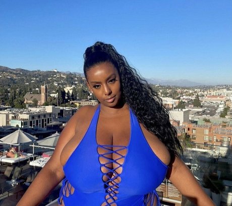 Marta Ethio naked model image