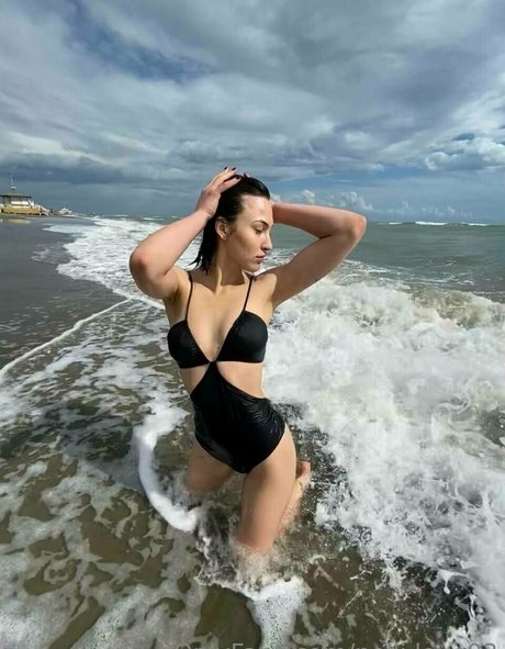 polli love03 star sexy image