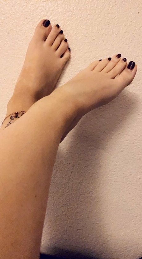 feet goddezz nice model photo