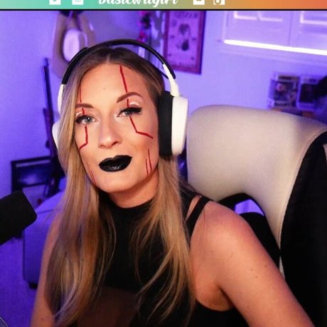 BasicWitGirl model best picture