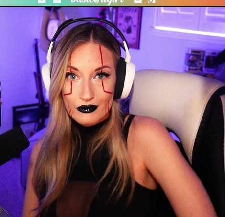 BasicWitGirl actress image