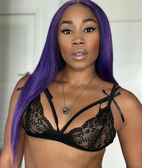 Ariane Andrew free star galleries