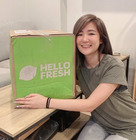 beccatilts model naked pictures