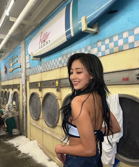 Jihyo naked actress image