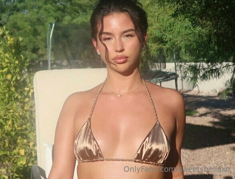 sweetsbellaxo model porn galleries