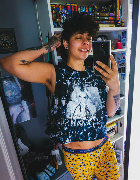 oliver sick6six pornographic actress img