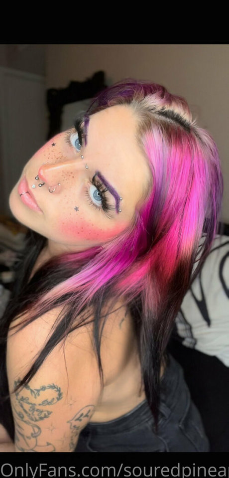 Souredpineapple model exclusive pic