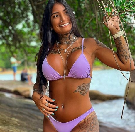 Aryadne Abranches naked model picture