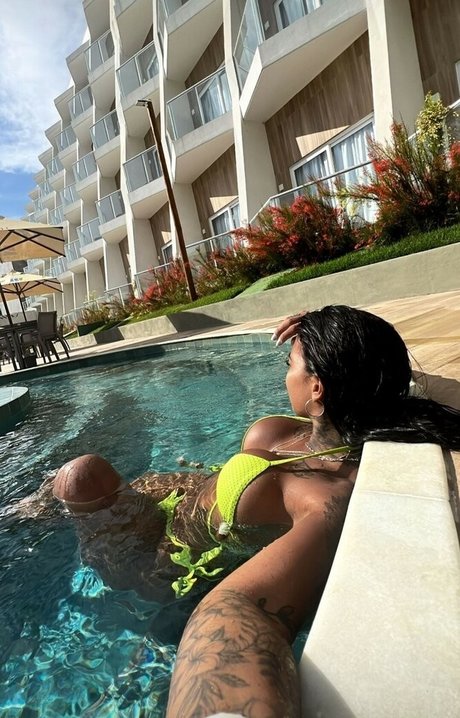 Aryadne Abranches model best pics