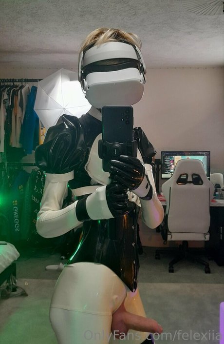 Felexiia model sex galleries