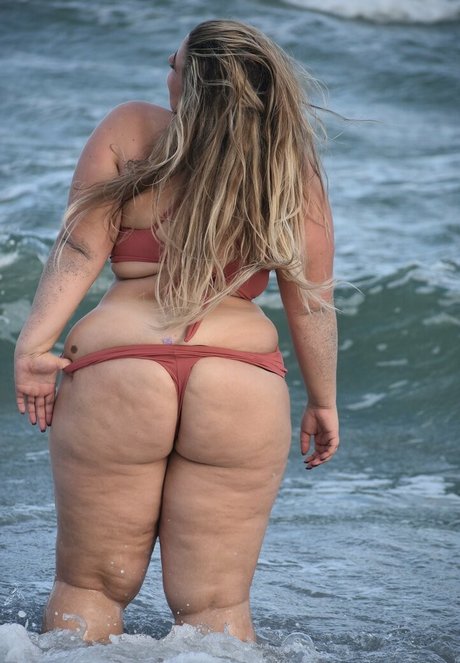 thebigbootybarbie2 Profile pic