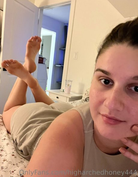 higharchedhoney444 actress gallery