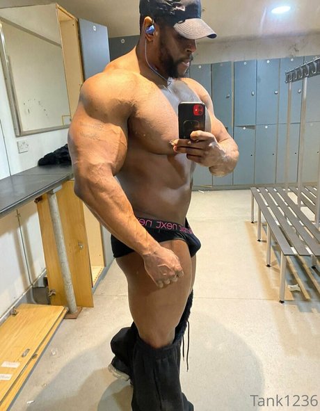 pleasure12368 nude actress images