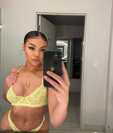 ImanniJackson model naked image