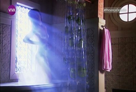 Mel Lisboa art star pics