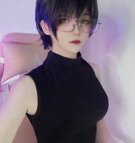 Aveline Tetsuya pornstar free photos