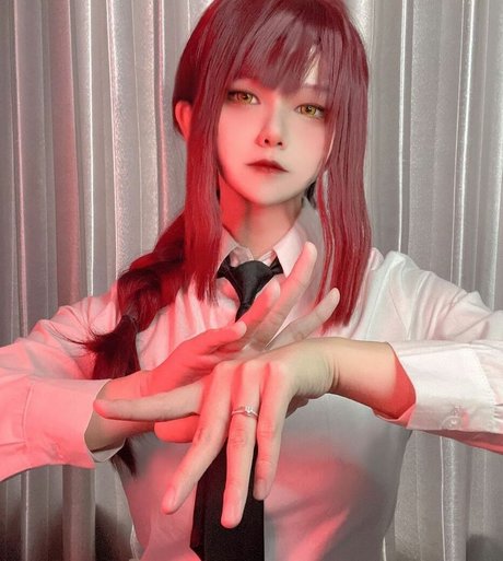 Aveline Tetsuya naked actress picture