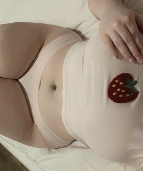 yourstrulysav star naked pictures