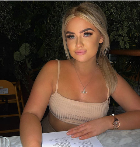 Emily Marlor xxx actress images