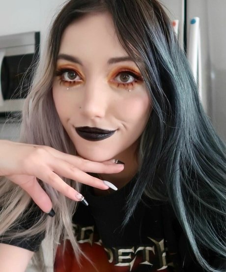 moonstreuxx nude star photo