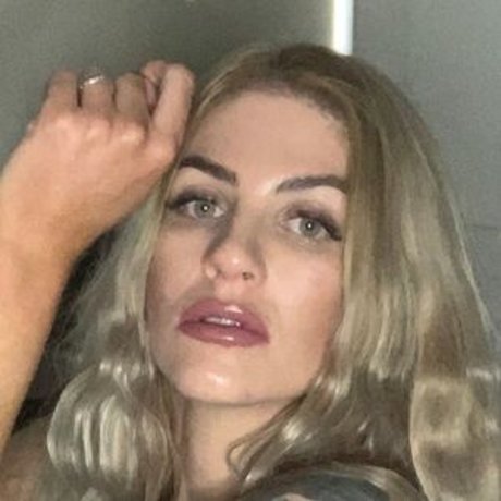 Booka Nile model beautiful img