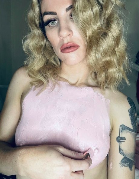 Booka Nile nude pornstar images