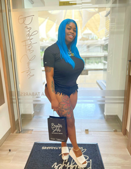 phattgirlcoco nice star pic