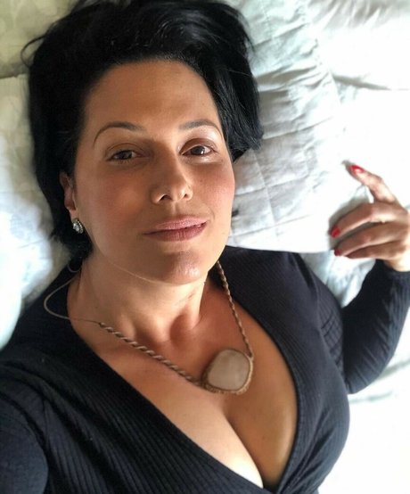 Ileuza Elias sexy star images