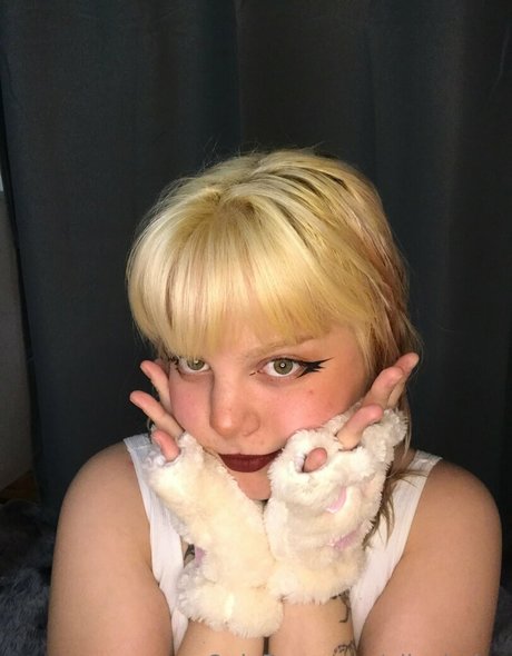 aliyahalya model pretty picture